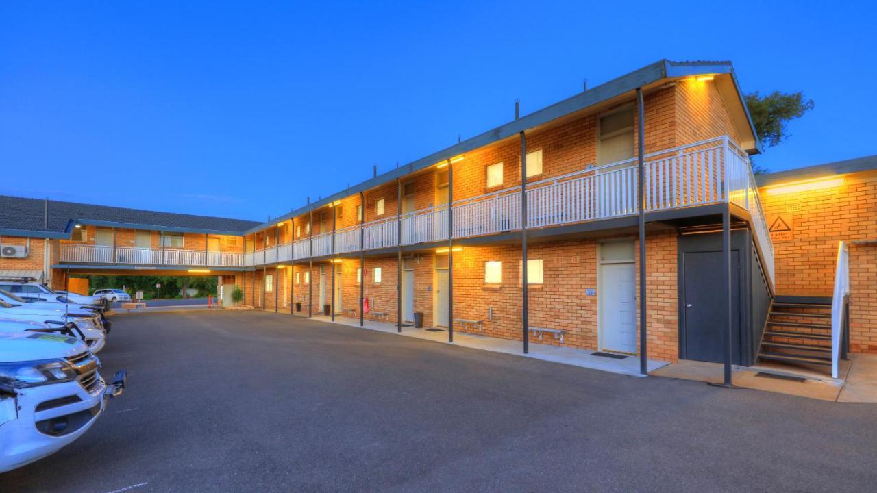 Gunnedah Motor Inn エクステリア 写真